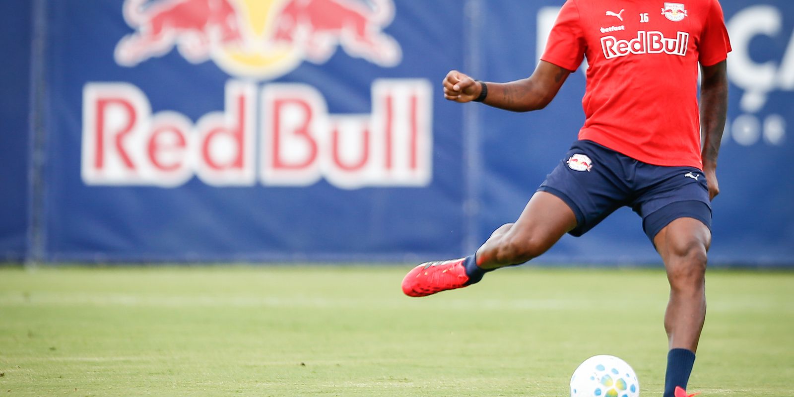 Bragantino Punição Zagueiro por Comentários Machistas