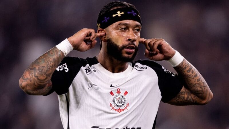 Corinthians em Busca de Novo Patrocinador para as Mangas da Camisa