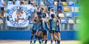 Grêmio Vence Internacional em Clássico do Campeonato Brasileiro Feminino
