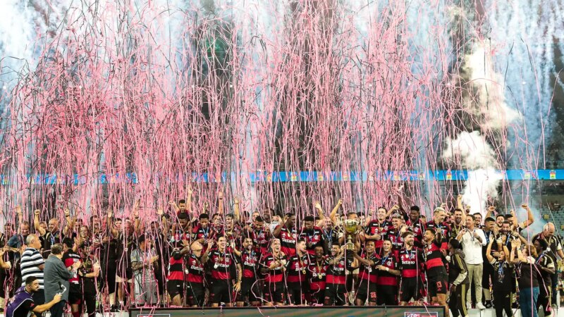 Flamengo conquista tricampeonato carioca após vitória nos pênaltis contra o Fluminense