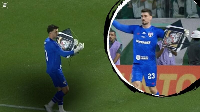 Pipa com Logo do Corinthians Interrompe Jogo entre Palmeiras e São Paulo