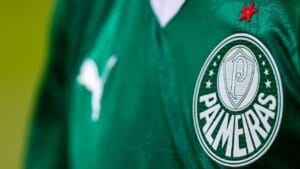 Palmeiras Avança em Negociações com Novos Patrocinadores e Aumenta Expectativas de Receita