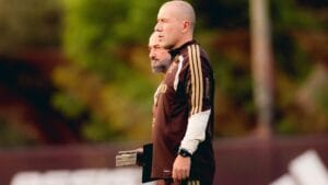 Leonardo Jardim Comenta Elenco Robustecido do Flamengo em Entrevista Coletiva