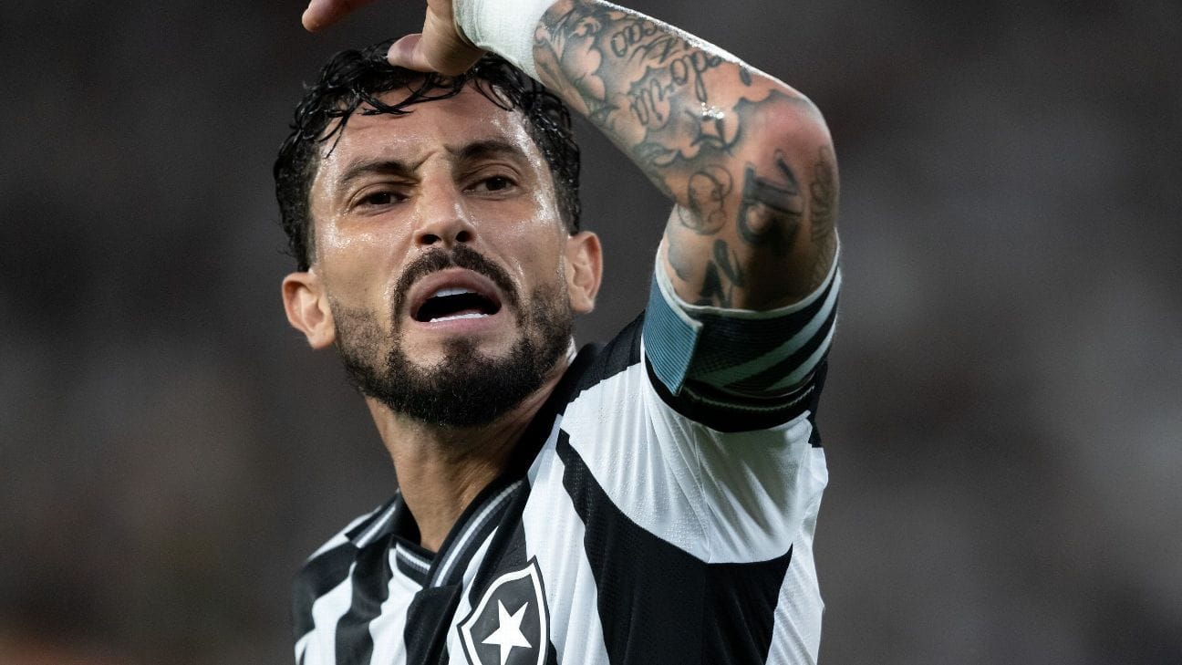 Alex Telles Comenta Eliminação do Botafogo na Libertadores e Lança Crítica Sutil