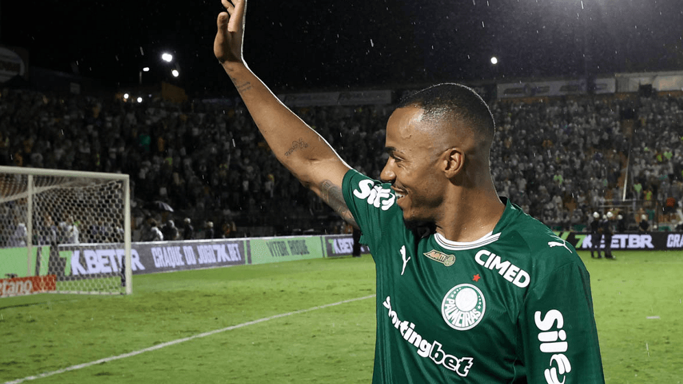 Marlon Freitas Reflete Sobre Adaptação e Pressão no Palmeiras