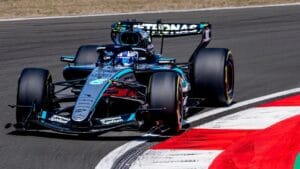 Russell Conquista a Pole Position para a Corrida Sprint na China; Desempenho de Bortoleto Fica Abaixo das Expectativas