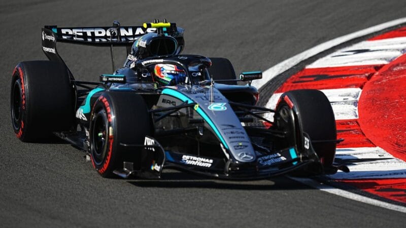 Kimi Antonelli Faz História no GP da China com a Pole Position Mais Jovem da Fórmula 1