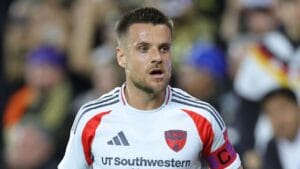 Análise de Ramiro sobre o desempenho de Fla e Palmeiras na MLS e a rivalidade entre Cruzeiro e Atlético-MG