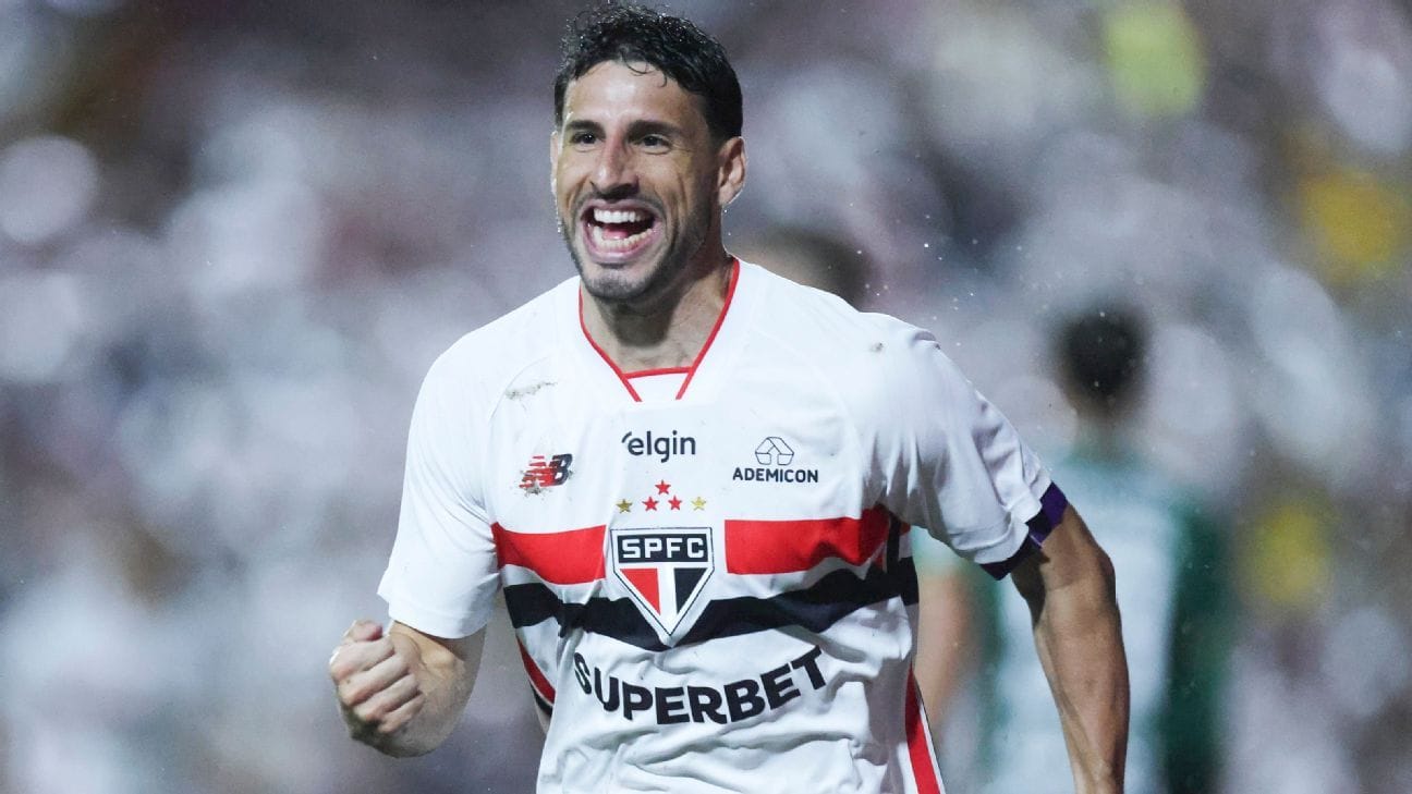 São Paulo busca renovar contrato com Calleri para evitar saída gratuita