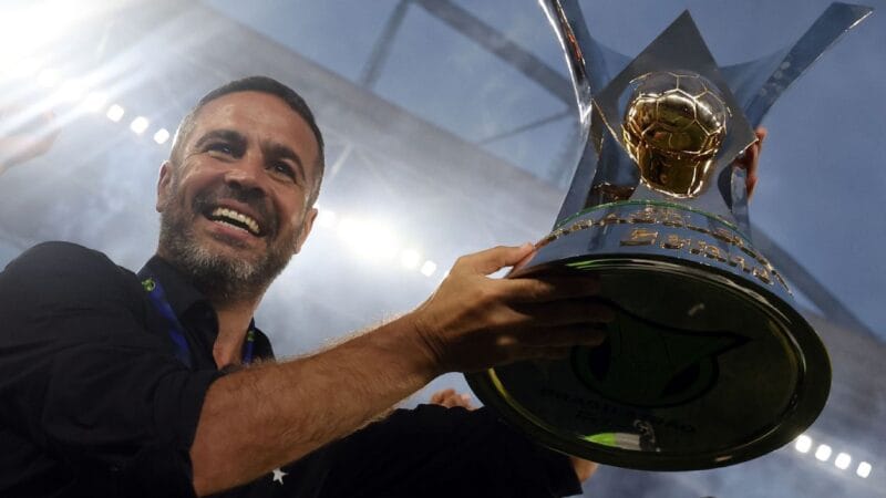 Cruzeiro Contrata Artur Jorge por R$ 15 Milhões para Substituir Tite