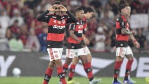 Flamengo Aproxima-se da Liderança com Vitória sobre o Remo no Maracanã