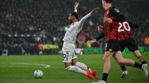 Empate Marcante: Bournemouth e Manchester United em Noite de Pênaltis e Polêmicas