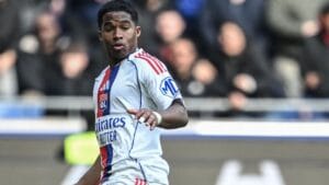 Endrick brilha com assistência, mas Lyon é derrotado em casa pelo Mônaco