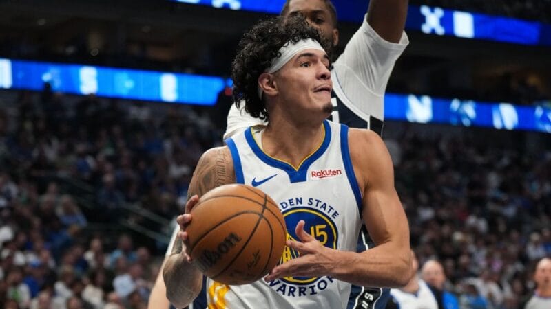 Warriors Superam Mavericks em Vitória Fora de Casa, Mas Sofrem com Lesão de Moses Moody