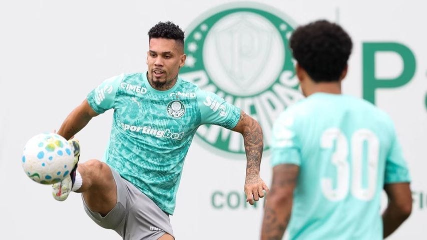 ‘Palmeiras estava ciente dos desafios’: Barros se pronuncia sobre Paulinho e traz novidades sobre retorno