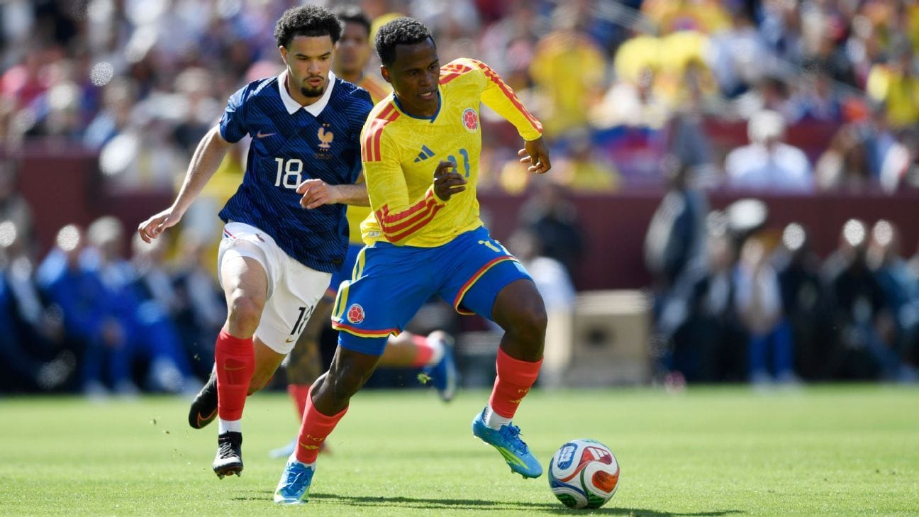 Controvérsia nas Substituições: Técnico Colombiano em Foco Após Jogo Contra a França