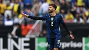 Léo Pereira Compartilha Conversa com Marquinhos Após Encontro entre Flamengo e PSG