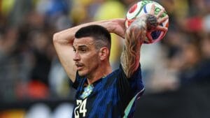 Ibañez Revela Diálogo com Ancelotti Sobre Sua Posição na Seleção