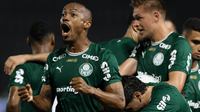 Palmeiras Mantém Liderança com Vitória Sobre o Grêmio em Noite de Marlon Freitas