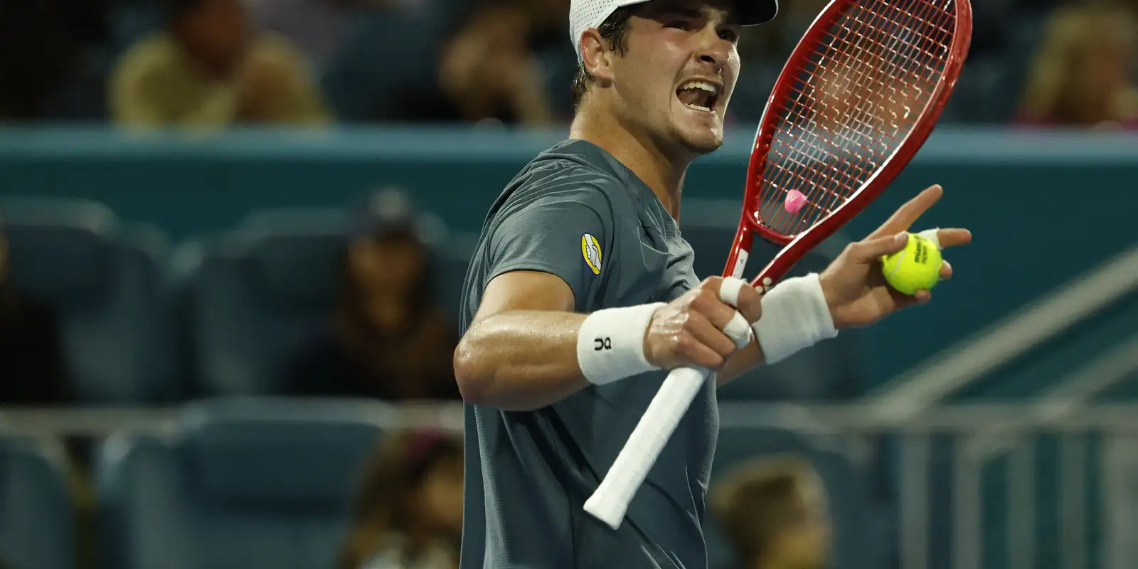 João Fonseca Brilha em Monte Carlo e Avança para as Quartas de Final