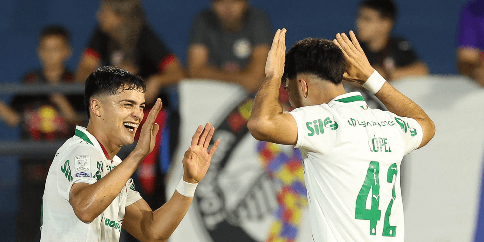Palmeiras mantém liderança no Brasileiro com vitória sobre Bragantino