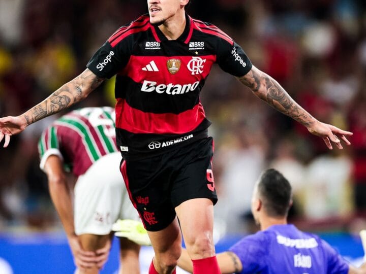 Flamengo Vence Fluminense em Clássico pelo Brasileirão com Dois Gols de Pedro