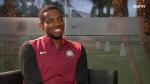 André Fala Sobre Proposta do Milan e Foco no Corinthians