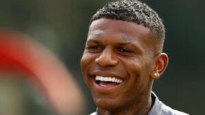 Arboleda: Advogada Revela Dificuldades Financeiras e Desaparecimento do Jogador