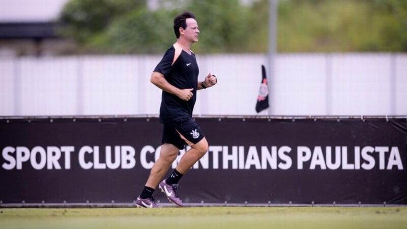 Fernando Diniz Assume o Comando do Corinthians em Meio a Expectativas