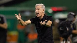 A Situação de Luis Castro e o Desafio do Gre-Nal