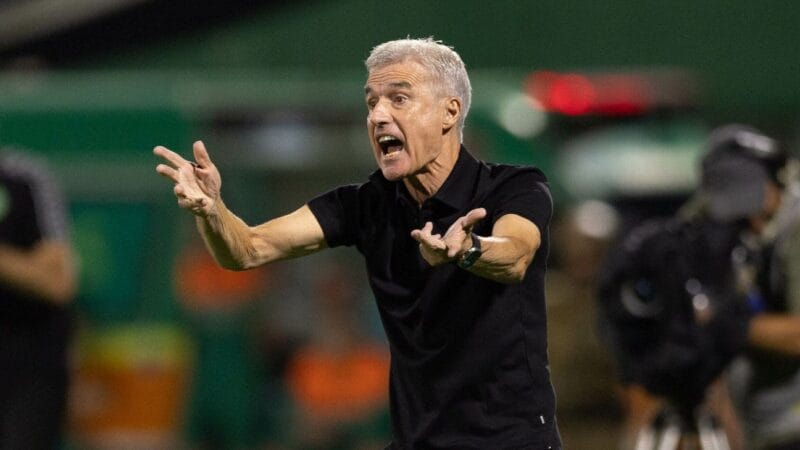 A Situação de Luis Castro e o Desafio do Gre-Nal