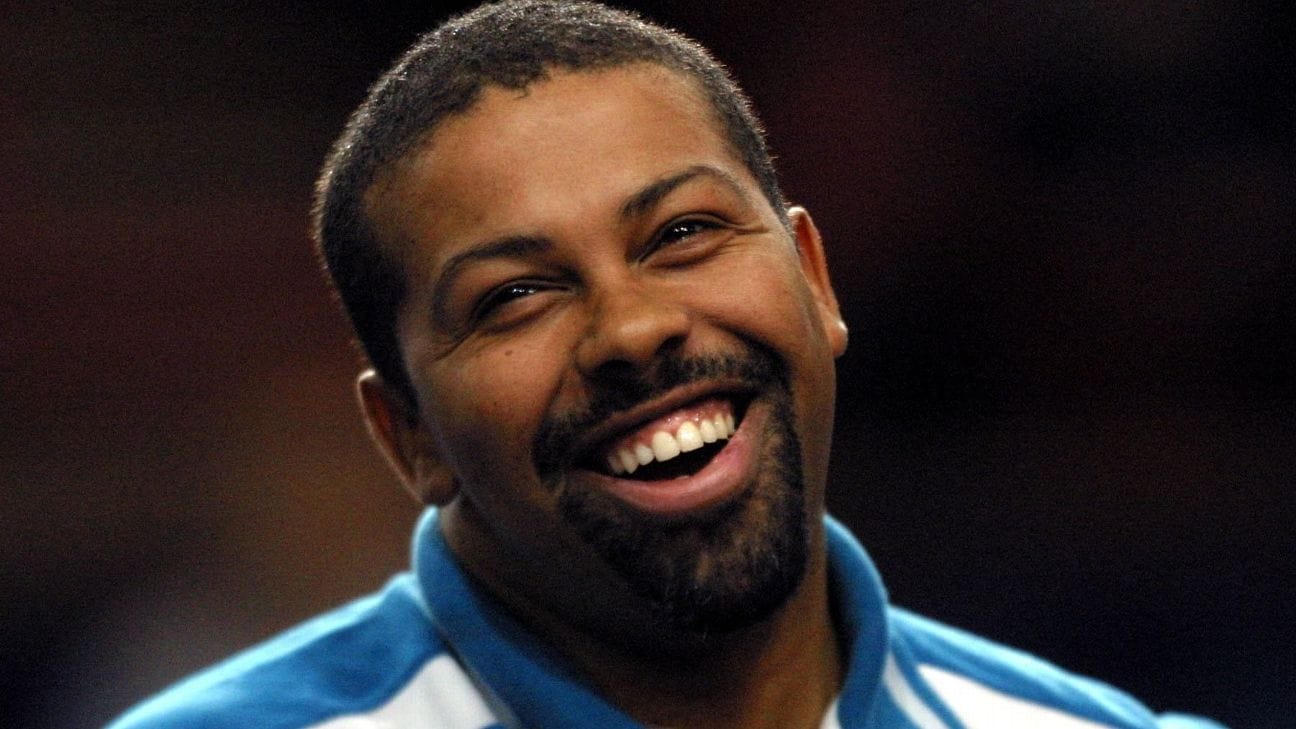 Ex-árbitro revela experiências difíceis no futebol: ‘Diziam que Buenos Aires é a capital do Brasil’