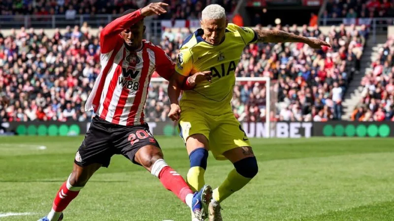 Tottenham Enfrenta Nova Derrota e Continua na Zona de Rebaixamento