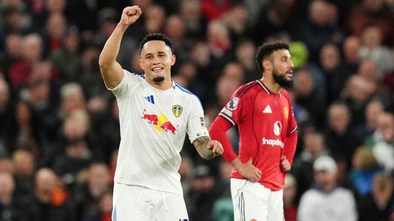 Leeds derrota Manchester United com destaque para ex-alvo do Flamengo