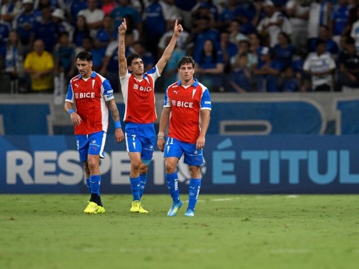 Cruzeiro é Derrotado pela Universidad Católica em Jogo Decisivo da Libertadores