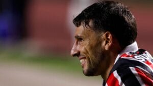 Futuro de Calleri no São Paulo: O Que Esperar da Renovação