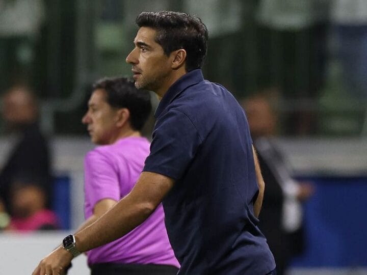 Abel Ferreira alerta Corinthians sobre a luta pela Libertadores