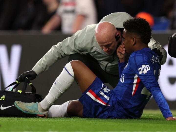 Estêvão sofre lesão precoce e gera preocupação no Chelsea e na Seleção