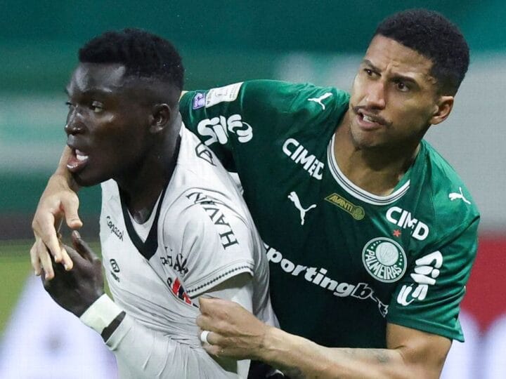 Controvérsia em Campo: Arbitragens e Conflitos no Futebol Brasileiro