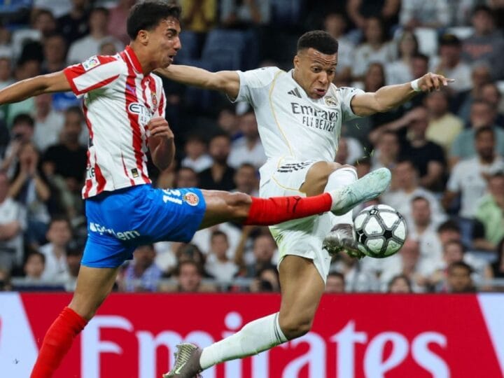 Guardiola elogia Vitor Reis, mas futuro no Manchester City permanece incerto