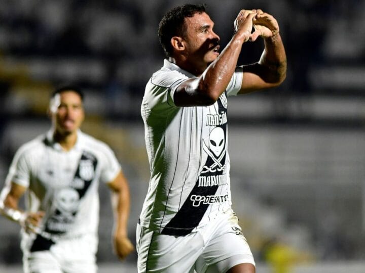 Ponte Preta conquista segunda vitória consecutiva e afunda América-MG na lanterna da Série B