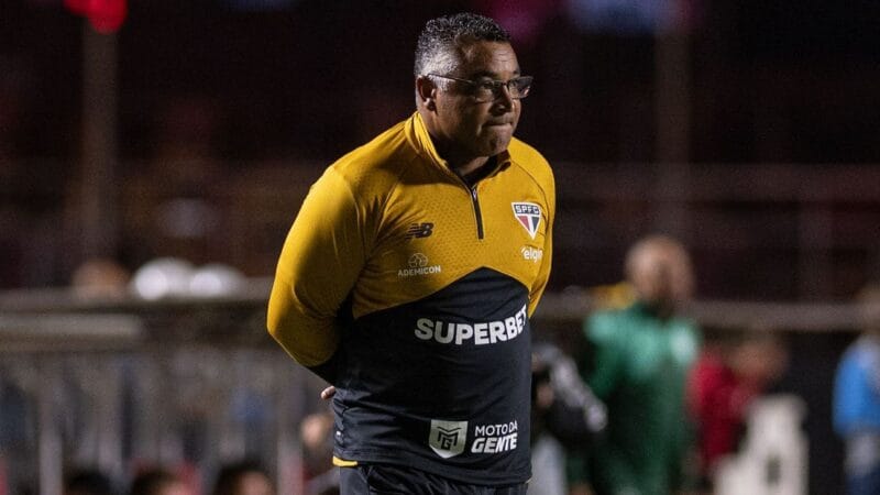 Roger Machado Reconhece Desafios com a Torcida do São Paulo, Mas Celebra Bom Ambiente no Brinco