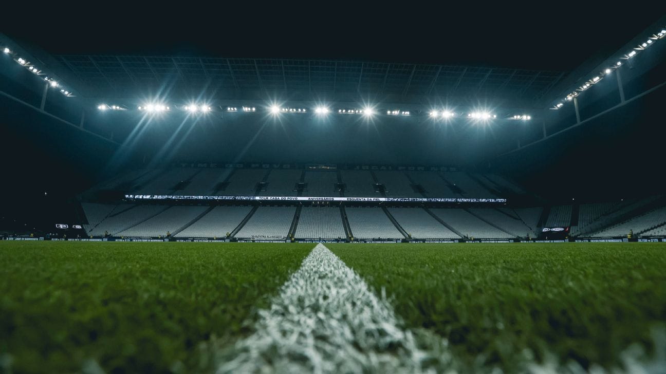 Incidentes em Corinthians x Vasco: Cusparada e Desaparecimento de Bolas no Segundo Tempo