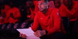 Tiago Splitter Faz História como Primeiro Técnico Brasileiro nas Finais da NBA