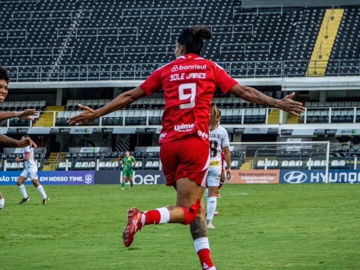 Internacional vence Santos por 3 a 0 no Brasileirão Feminino