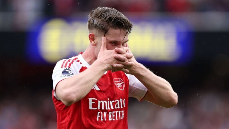 Arsenal Impõe Vitória Convincente Sobre o Fulham e Aumenta Distância para o City na Premier League