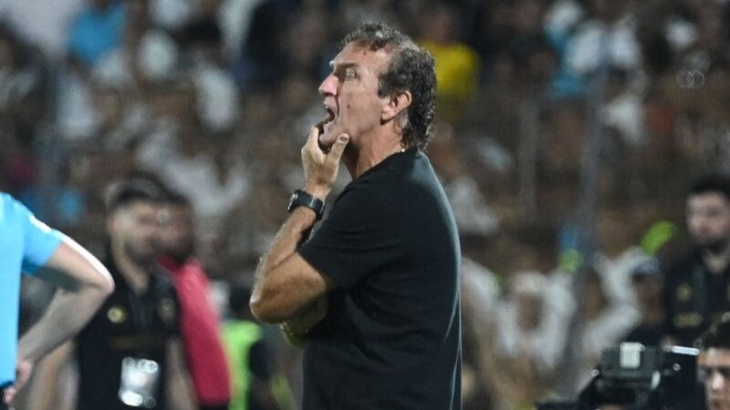 Cuca Reflete sobre o Desempenho de Gabigol e o Futuro do Santos