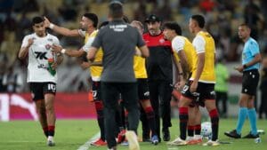 Fluminense Sofre Empate nos Acréscimos em Jogo Dramático