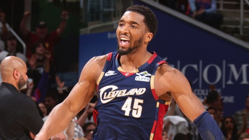Cleveland Cavaliers Brilham com Performance de Mitchell em Vitória sobre os Pistons