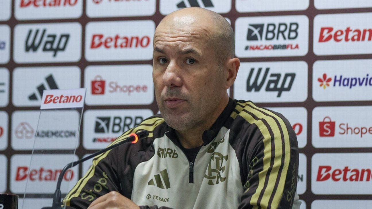 Athletico-PR sofre com dano no gramado sintético após forte tempestade